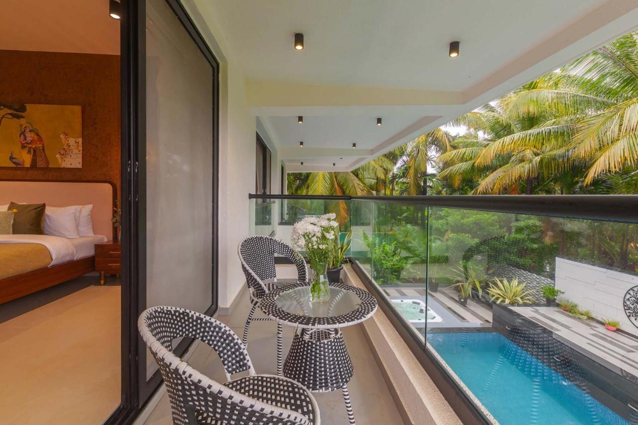 Villa Sereno By Stayvista - An Elegant And Entertaining Retreat Featuring A Swimming Pool, Outdoor Jacuzzi, Modern Interiors, And A Snooker Table Alībāg Eksteriør bilde