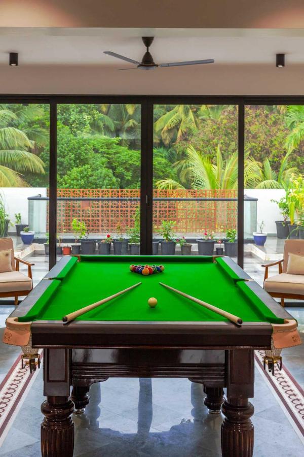 Villa Sereno By Stayvista - An Elegant And Entertaining Retreat Featuring A Swimming Pool, Outdoor Jacuzzi, Modern Interiors, And A Snooker Table Alībāg Eksteriør bilde